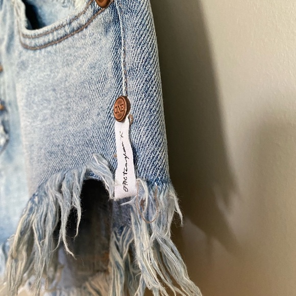 ONE Teaspoon “Brandos” Jean Shorts Relaxed Fit Long Rise Button Fly Size 24 - Picture 7 of 16